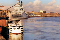 Croiseur Colbert sur les quais de Bordeaux en janvier 2000 | Photo 33-bordeaux.com