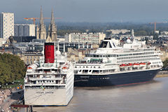 Les navires Ocean Dream et Prinsendam en escale à Bordeaux | Photo Bernard Tocheport