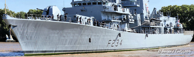 Iron Duke frégate de la Royal Navy | Photo Bernard Tocheport