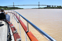 Croisière Prestige sur la Garonne face au pont d'Aquitaine | Photo Bernard Tocheport