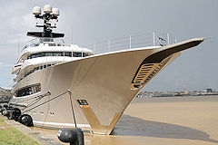 Yacht Kismet au port de la lune à Bordeaux | Photo Bernard Tocheport