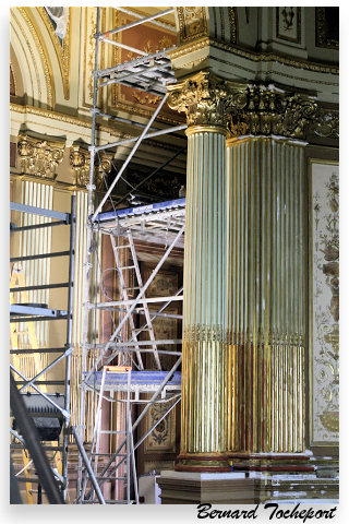 Colonne de la salle de concerts du Grand Théâtre en cours de restauration | Photo 33-bordeaux.com