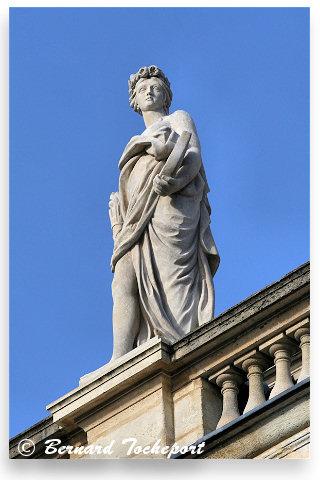 Erato muse de la Musique : 33-bordeaux.com
