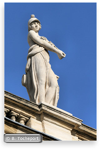 Minerve Déesse de la Sagesse et de la Guerre : 33-bordeaux.com
