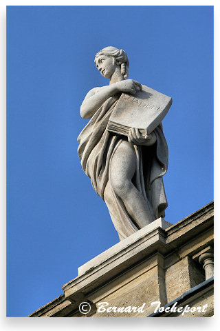 Polymnie muse de l'Ecriture: 33-bordeaux.com