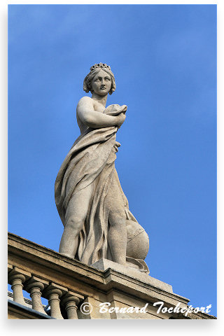 Uranie muse de l'astronomie : 33-bordeaux.com