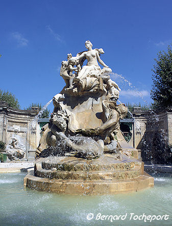 Bordeaux la fontaine BURDIGALA place Amédée Larrieu | Photo Bernard Tocheport