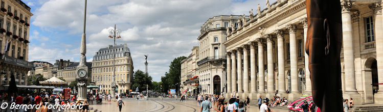 Bordeaux photo panoramique de  la place de la Comédie | Photo Bernard Tocheport