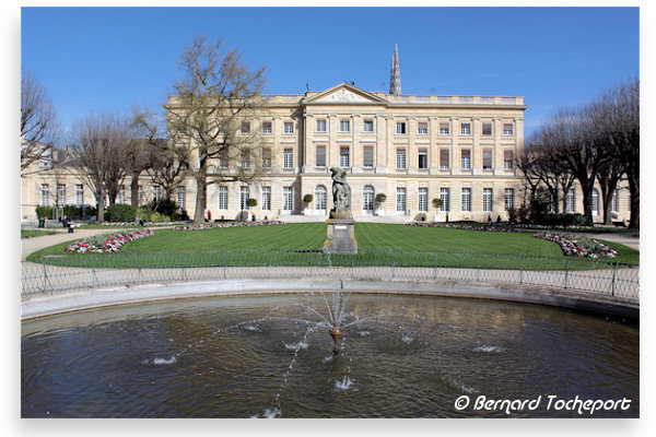 Bordeaux : le Jardin de la Mairie | 33-bordeaux.com