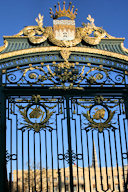 Bordeaux : portail ouvragé du jardin de la Mairie | photo 33-bordeaux.com