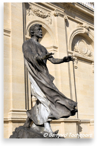 Bordeaux : le Jardin de la Mairie | 33-bordeaux.com