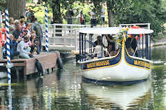 Premier départ du bateau Va Petit Mousse au Jardin public de Bordeaux | Photo Bernard Tocheport