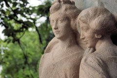 Détail monument Léon Valade au Jardin public de Bordeaux | Photo Bernard Tocheport