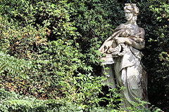 Statue de Calliope au Jardin public de Bordeaux | Photo Bernard Tocheport