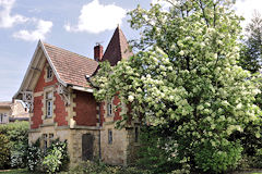 Ancienne maison à l'intérieur du Parc Bordelais | Photo Bernard Tocheport