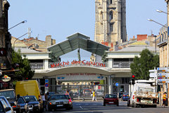 Marché des Capucins et flèche Saint Michel  -  photo 33-bordeaux.com