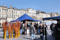 Façades des quais et marché des Chartrons à Bordeaux -  photo 33-bordeaux.com