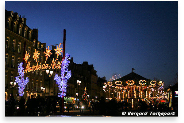 BORDEAUX une entrée du marché de Noël sur les allées de Tourny | 33-bordeaux.com