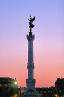 Soleil couchant sur le monument aux Girondins à Bordeaux | Photo Bernard Tocheport