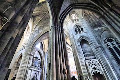 Vision sur la hauteur des voutes de la cathédrale Saint André | Photo Bernard Tocheport