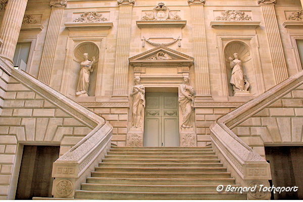 Escalier monumental du Grand Théâtre de Bordeaux | photo 33-bordeaux.com