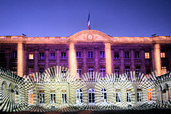 Bordeuax, illumination laser sur la façade du Palais Rohan | Photo Bernard Tocheport
