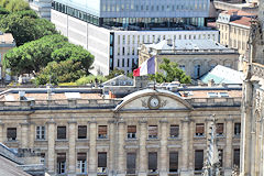 Bordeaux façade du Palais Rohan perspective sur la Cité Municipale | Photo Bernard Tocheport