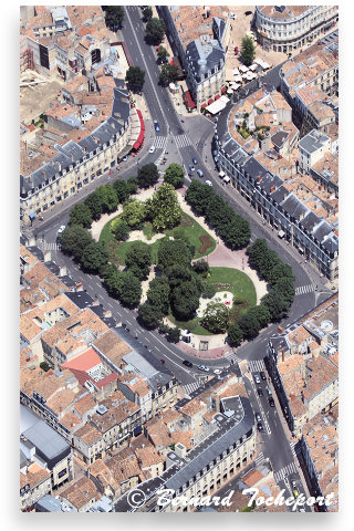 Bordeaux photo aérienne de la Place Gambetta | Photo Bernard Tocheport