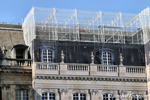 Bordeaux palais de la bourse trompe l'oeil et échafaudages | Photo Bernard Tocheport