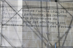 Bordeaux article du code du Patrimoine affiché sur le Palais de la Bourse | Photo Bernard Tocheport