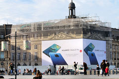 Bordeaux restauration toiture Palais de la Bourse publicité Novembre 2018 | Photo Bernard Tocheport