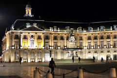Bordeaux l'éclairage de la place de la bourse | Photo Bernard Tocheport