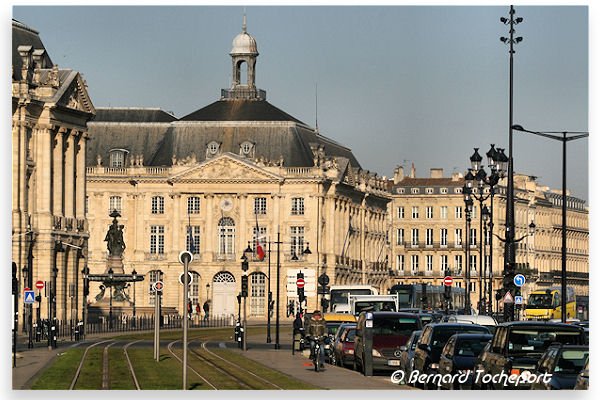 Les quais et la place de la bourse à Bordeaux | Photo Bernard Tocheport