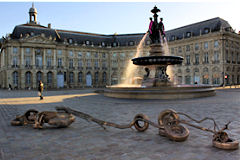 Soleil d'octobre place de la bourse à Bordeaux | Photo Bernard Tocheport