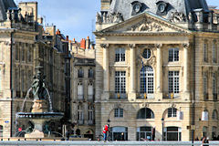 Bordeaux la place de la bourse et la fontaine des 3 Grâces | Photo Bernard Tocheport