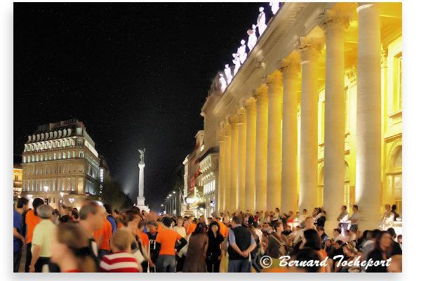 Bordeaux nuit de fête place de la comédie | Photo Bernard Tocheport