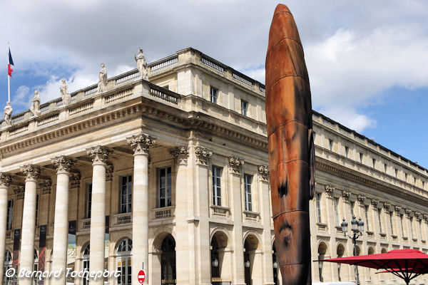 Bordeaux la scuplture Sanna et les muses du Grand Théâtre place de la Comédie | Photo Bernard Tocheport