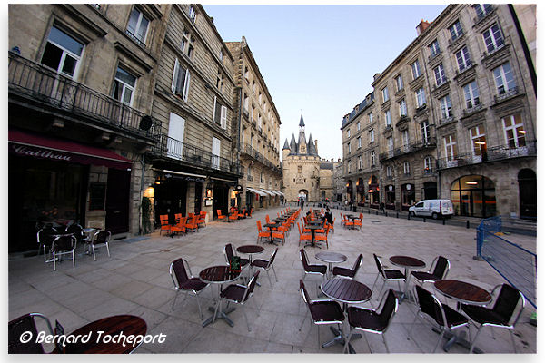 Bordeaux les terrasses de la place du Palais | Photo Bernard Tocheport