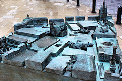 Bordeaux plan relief table d'orientation de la place du Palais | Photo Bernard Tocheport