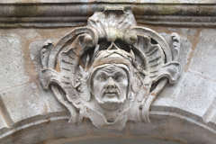 Bordeaux visage masculin mascaron de la place Gambetta | Photo Bernard Tocheport