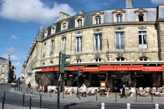 Bordeaux l'emblématique terrasse Le Régent place Gambetta | Photo Bernard Tocheport