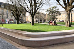 Bordures bancs jardin place Gambetta à Bordeaux | Photo Bernard Tocheport