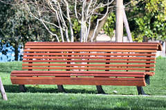 Modèle de banc avec dossier jardin de la place Gambetta à Bordeaux | Photo Bernard Tocheport