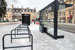 Bordeaux arceaux à vélos et abribus de la place Gambetta | Photo Bernard Tocheport