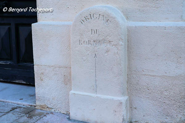 Bordeaux place Gambetta origine du bornage ou borne zéro | Photo Bernard Tocheport