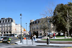 Bordeaux la place et le jardin Gambetta face au cours de l'Intendance | Photo Bernard Tocheport