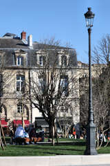 Bordeaux la place Gambetta et lampadaire à leds  | Photo Bernard Tocheport