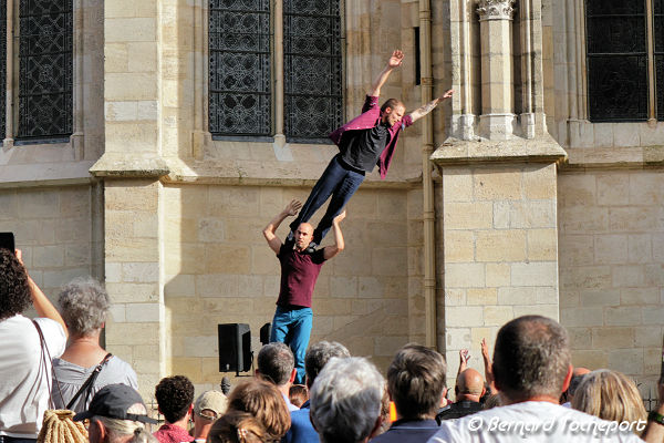 Animation Les Traceurs place Pey Berland | Photo Bernard Tocheport 