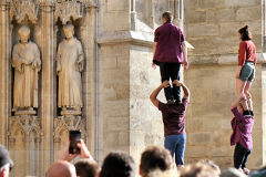 Spectacle les traceurs devant la cathédrale saint André | Photo Bernard Tocheport 