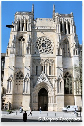 Bordeaux la façade rénovée de la cathédrale Saint André | Photo Bernard Tocheport